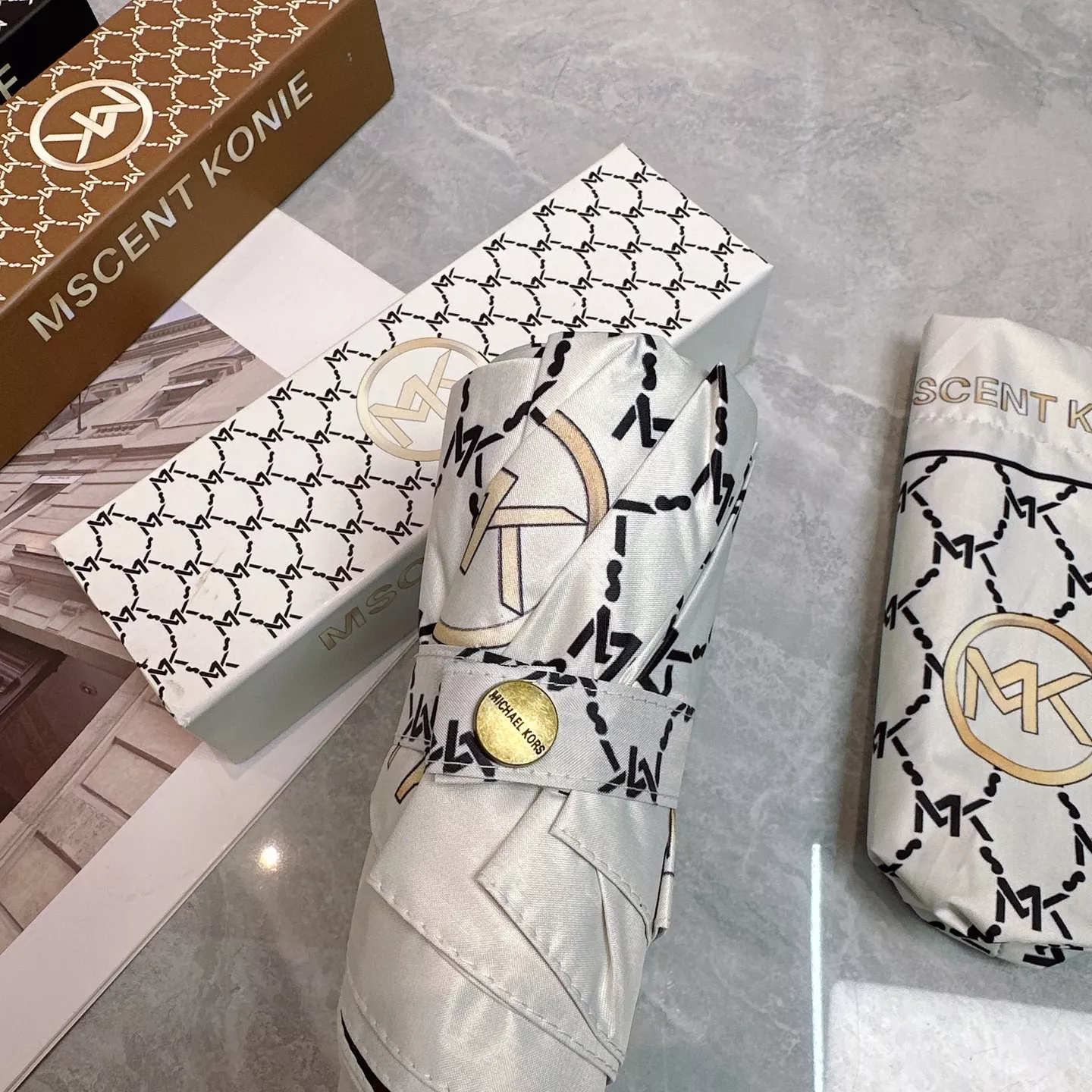 EyeCatching 3560 Michael Kors Umbrellas