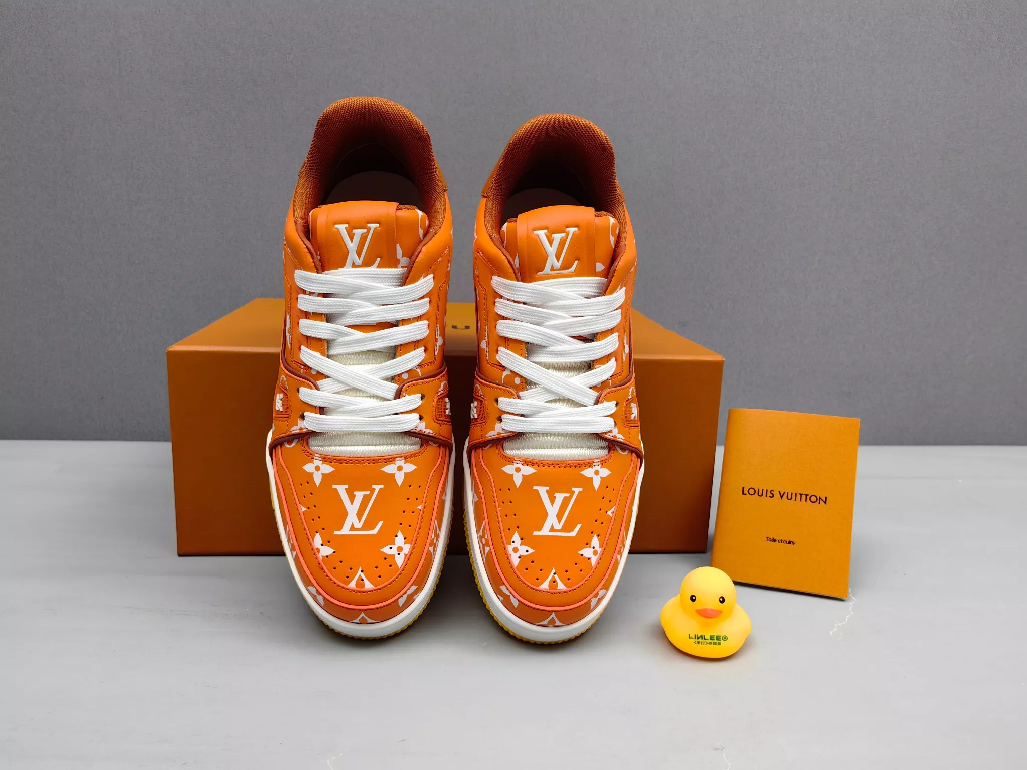 EyeCatching 3698 Louis Vuitton Casual Shoes For Men