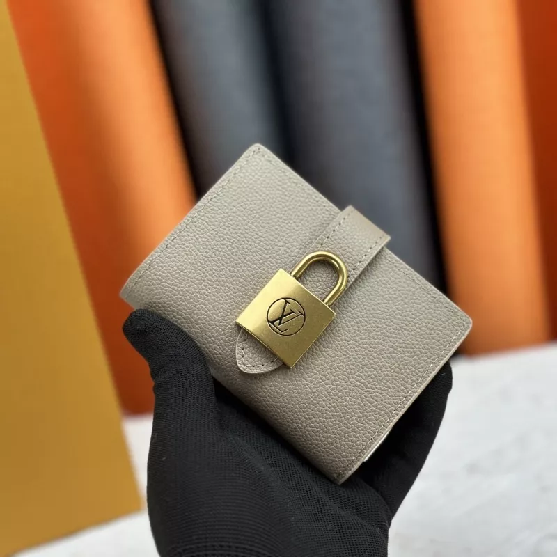 EyeCatching 3729 Louis Vuitton LV Card Case