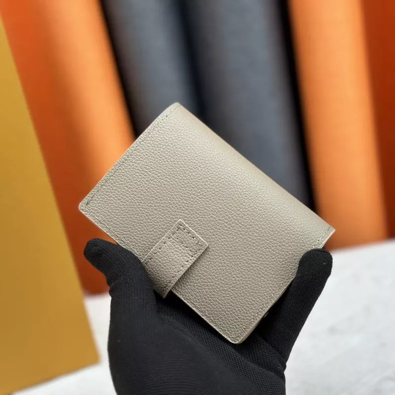 EyeCatching 3729 Louis Vuitton LV Card Case