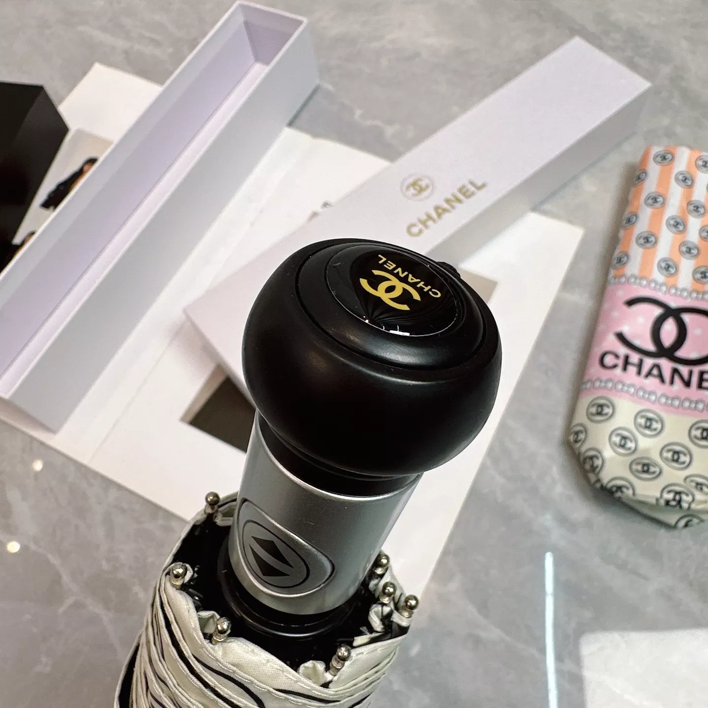 EyeCatching 3855 Chanel Umbrellas