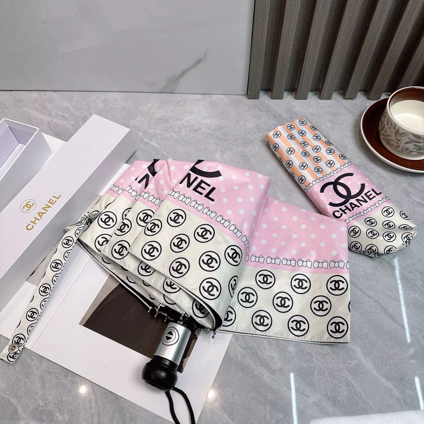 EyeCatching 3855 Chanel Umbrellas