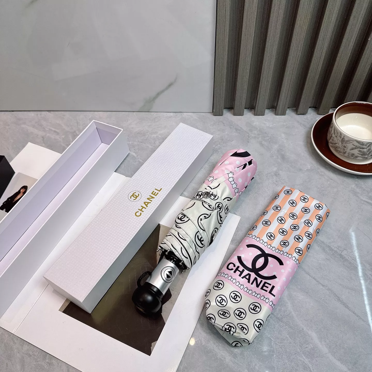 EyeCatching 3855 Chanel Umbrellas