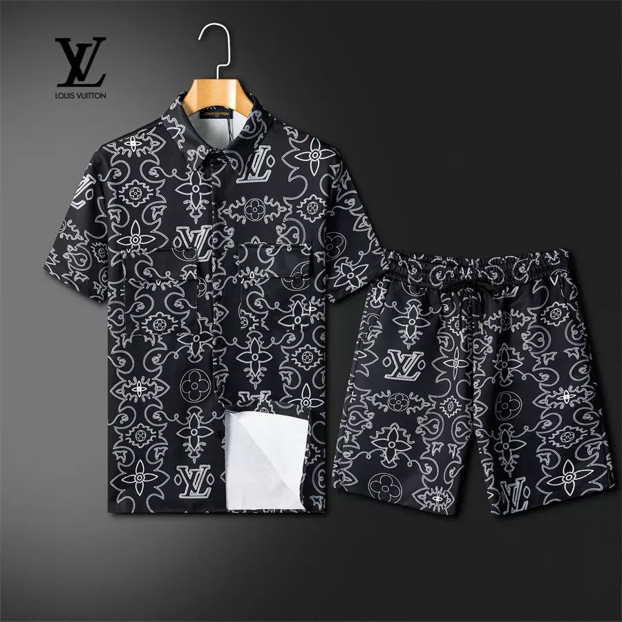 EyeCatching 3899 Louis Vuitton LV Tracksuits Short Sleeved For Men