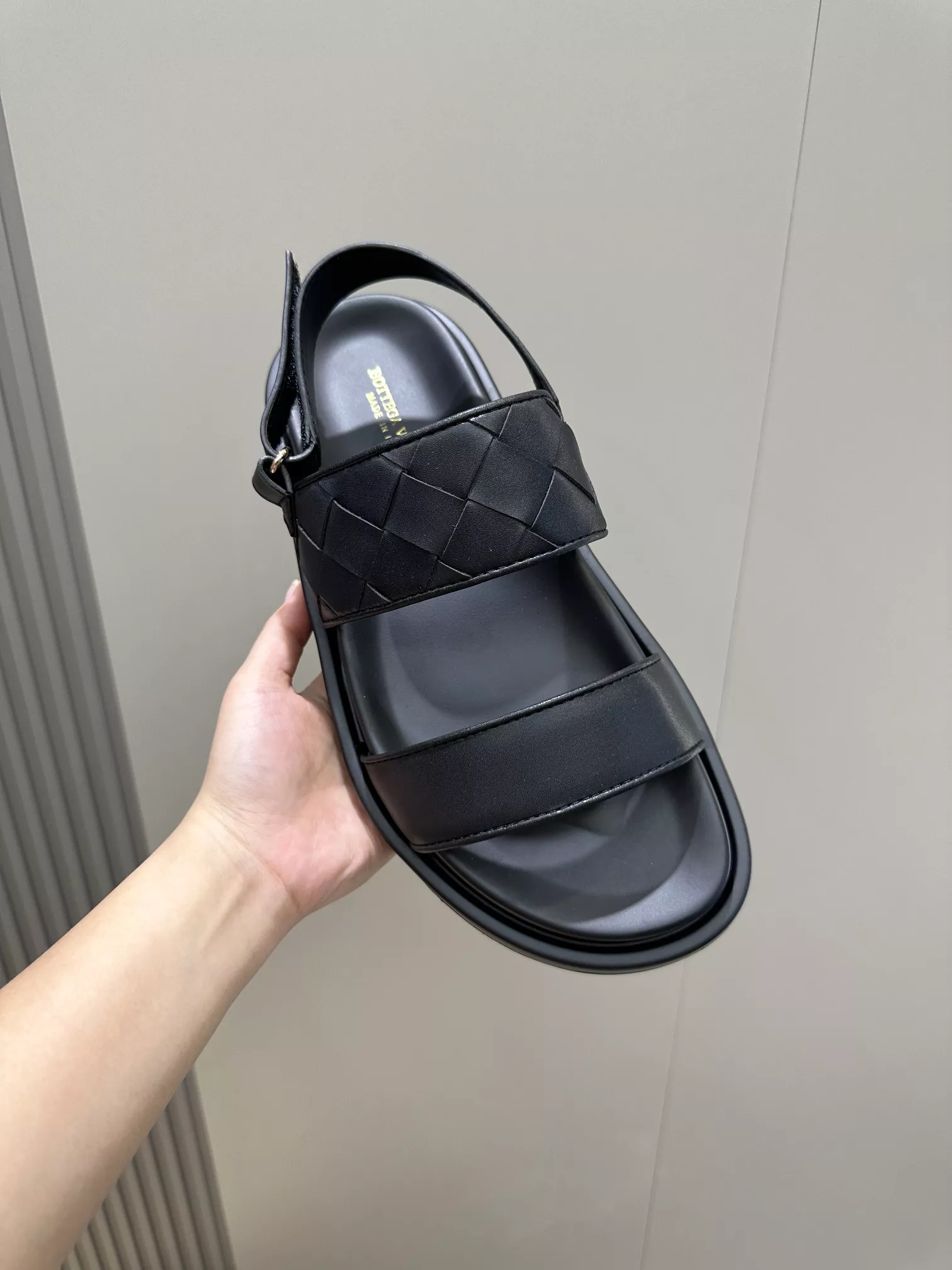 EyeCatching 3999 Bottega Veneta BV Sandal For Men