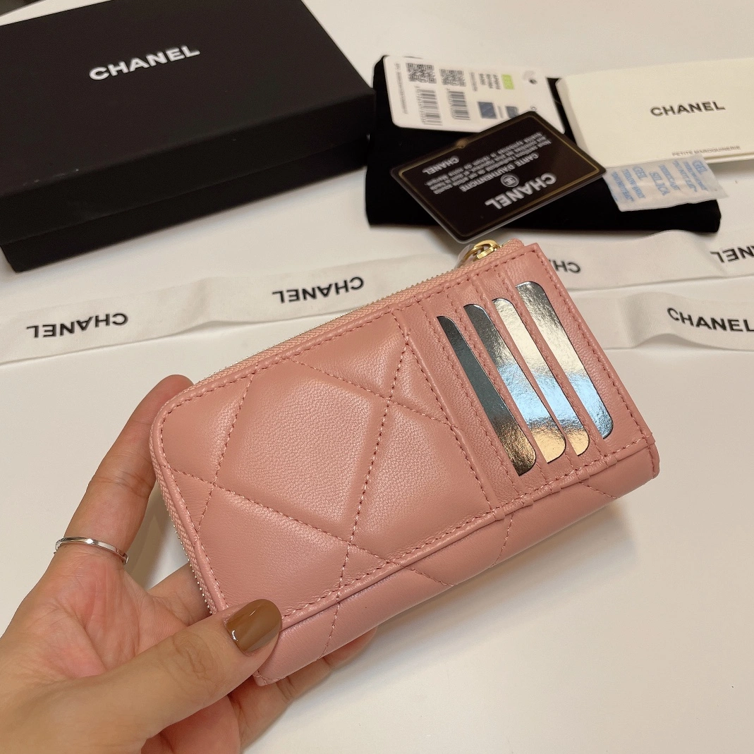 EyeCatching 4253 Chanel Card Case