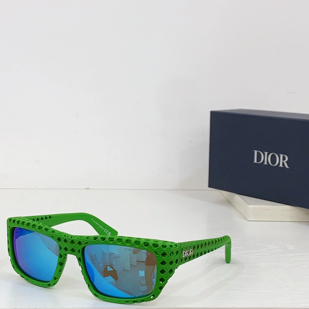 EyeCatching 4382 Christian Dior AAA Quality Sunglasses