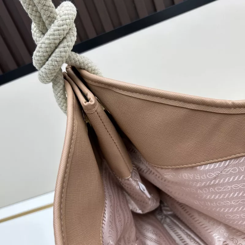 EyeCatching 4508 Prada AAA Quality Shoulder Bags For Women