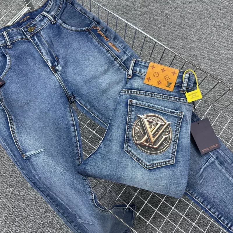 EyeCatching 4669 Louis Vuitton LV Jeans For Men