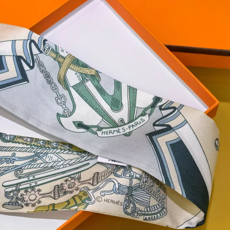 EyeCatching 4691 Hermes Silk Scarf