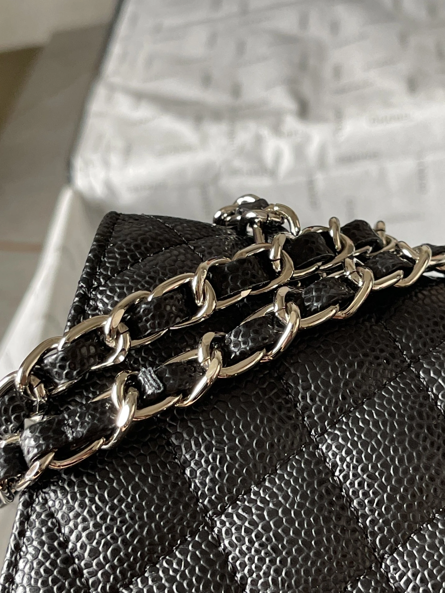 EyeCatching 4724 Chanel AAA Quality Messenger Bags For Women