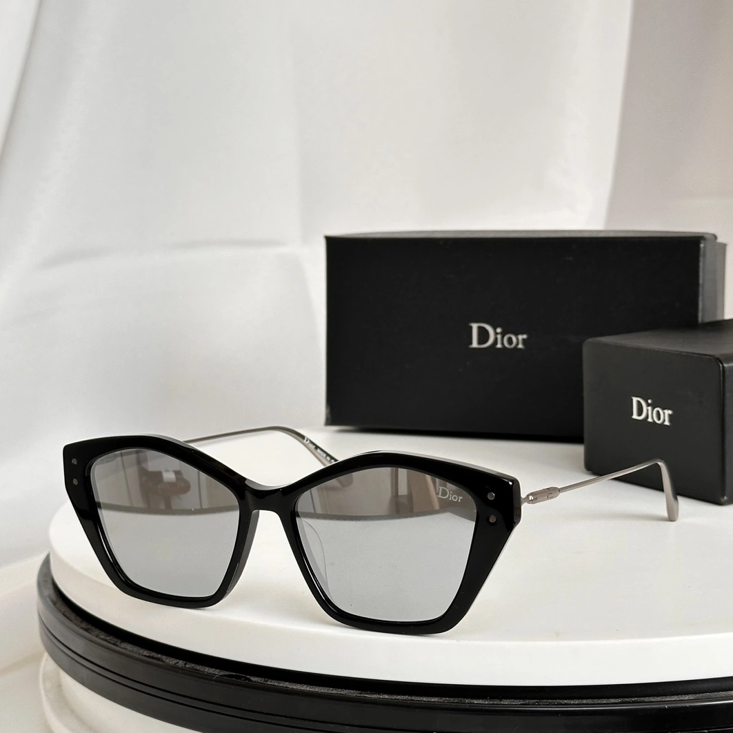 EyeCatching 4786 Christian Dior AAA Quality Sunglasses