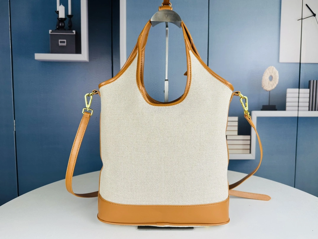 EyeCatching 5196 Prada AAA Quality Handbags For Women
