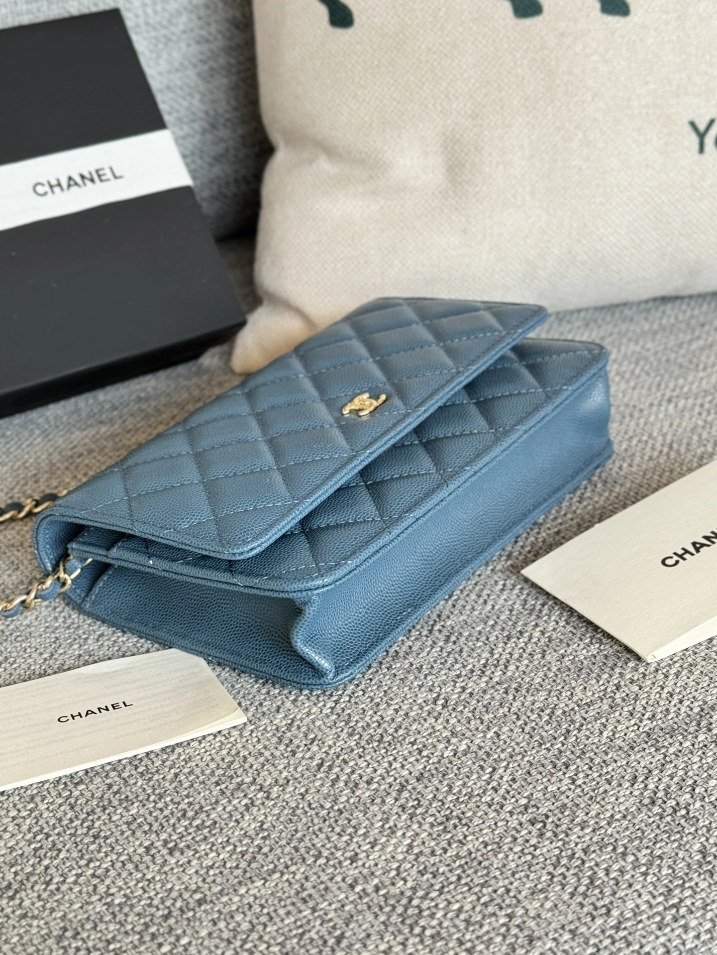 EyeCatching 5483 Chanel AAA Quality Messenger Bags In Gold For Women