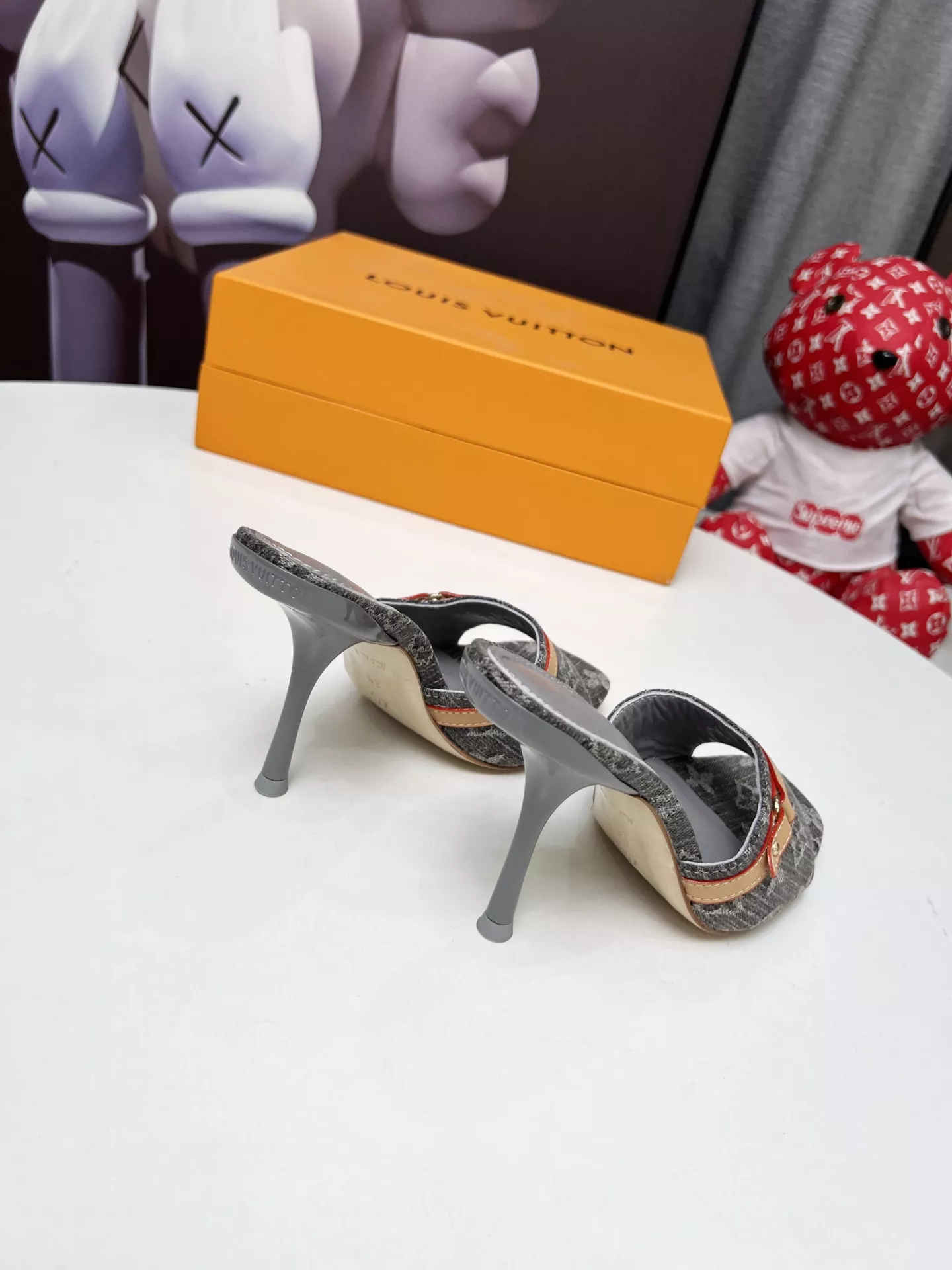 EyeCatching 551 Louis Vuitton Slippers For Women