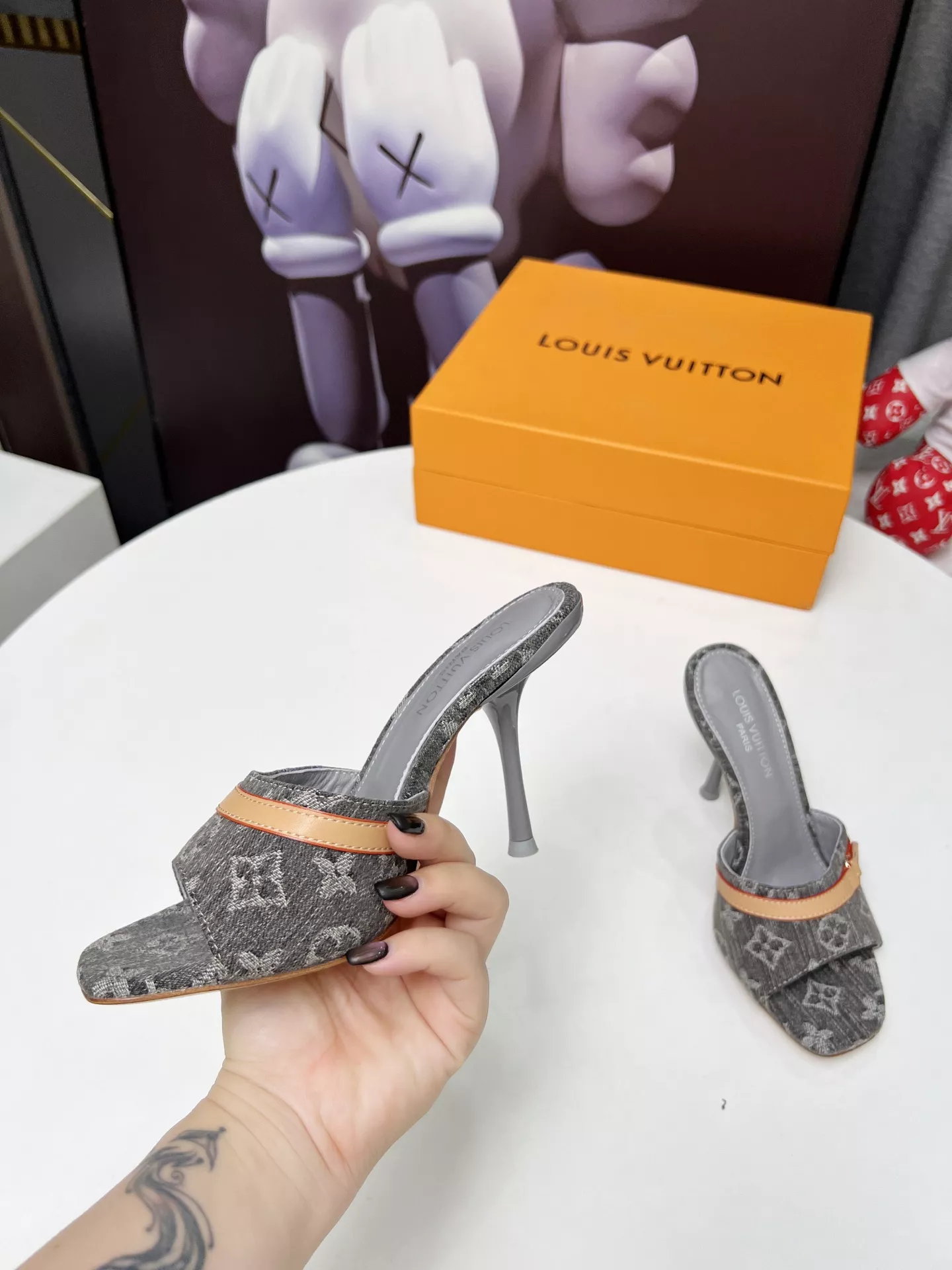 EyeCatching 551 Louis Vuitton Slippers For Women