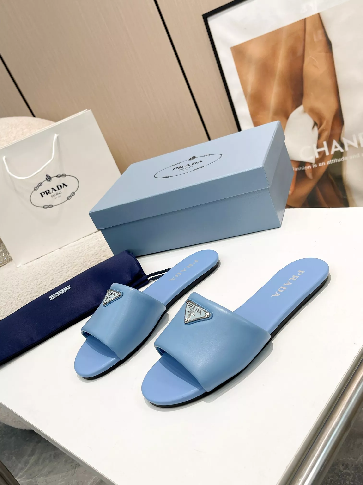 EyeCatching 5539 Prada Slippers For Women