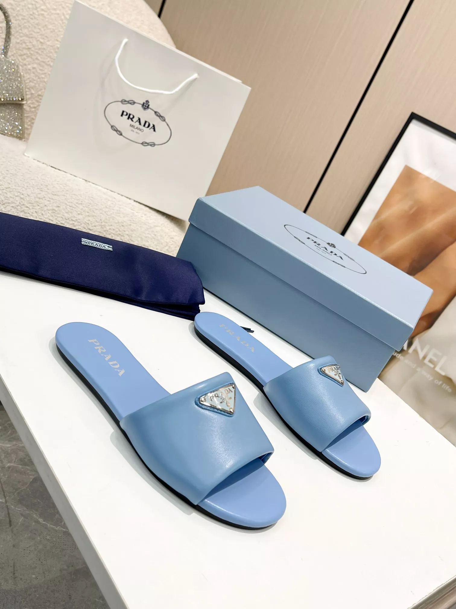EyeCatching 5539 Prada Slippers For Women