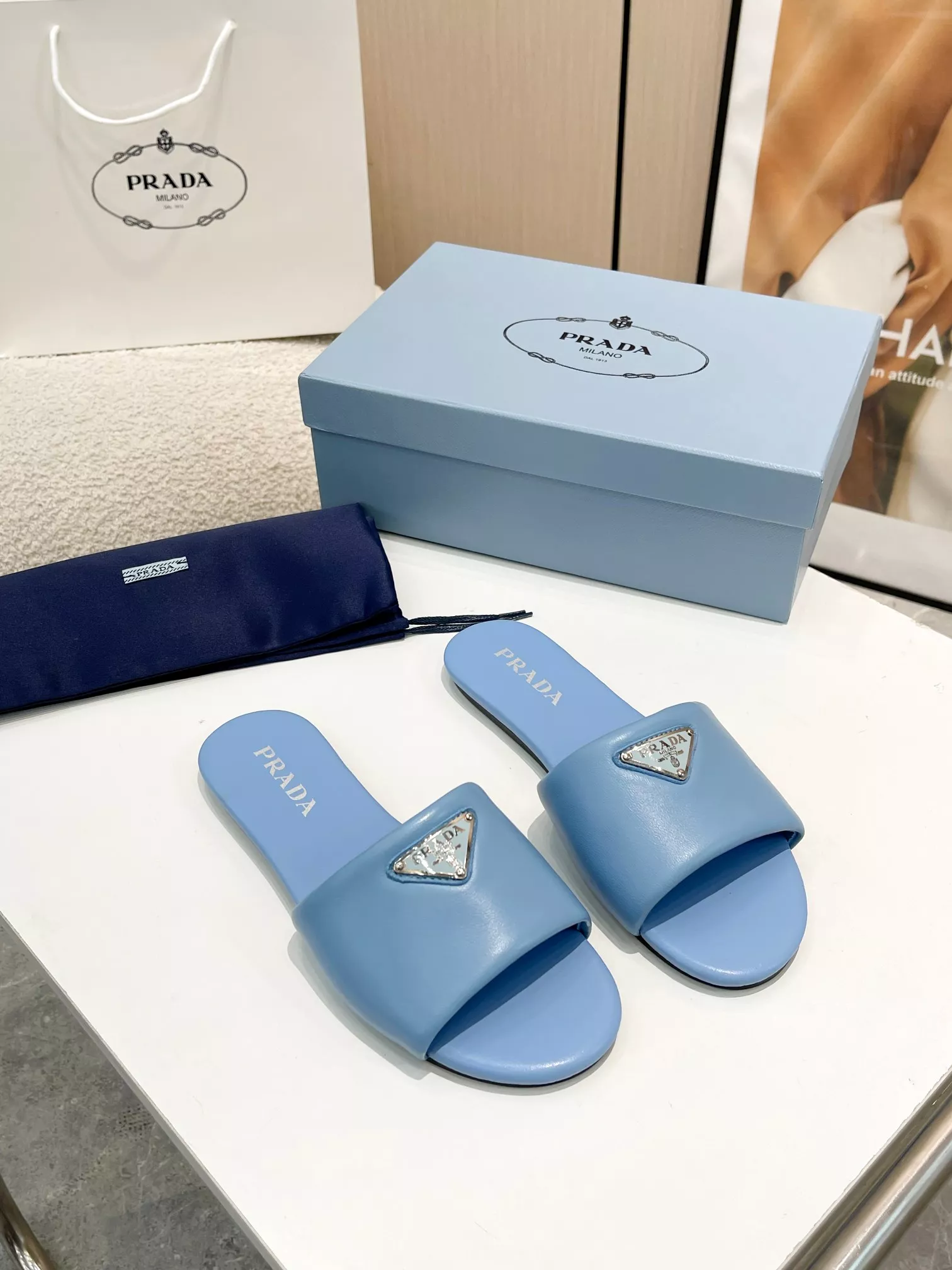 EyeCatching 5539 Prada Slippers For Women