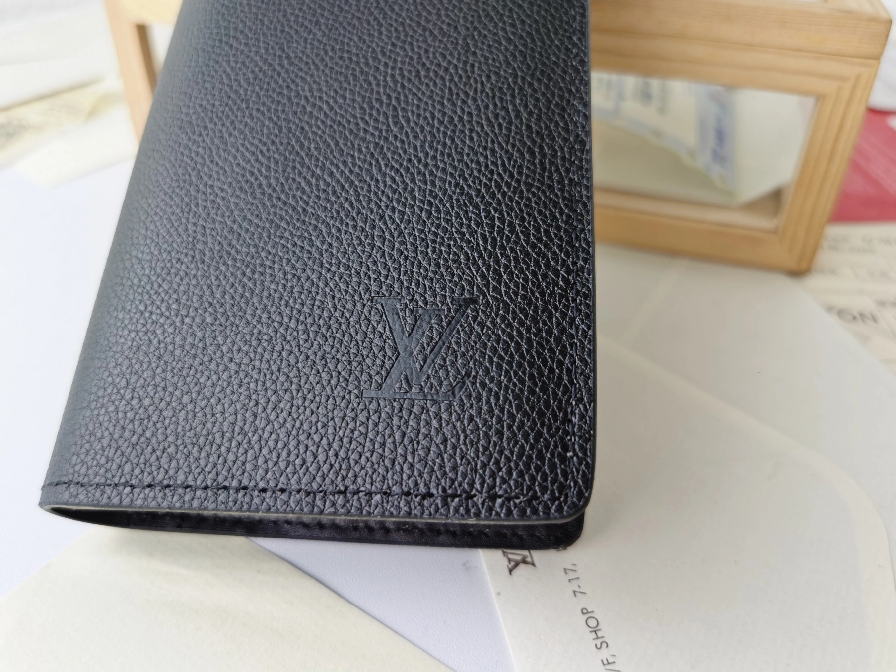 EyeCatching 5583 Louis Vuitton LV Card Case For Unisex