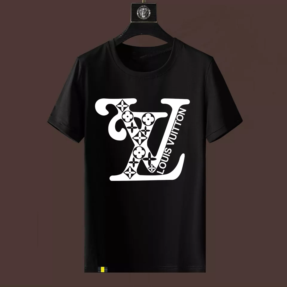 EyeCatching 5755 Louis Vuitton LV T-Shirts Short Sleeved For Men