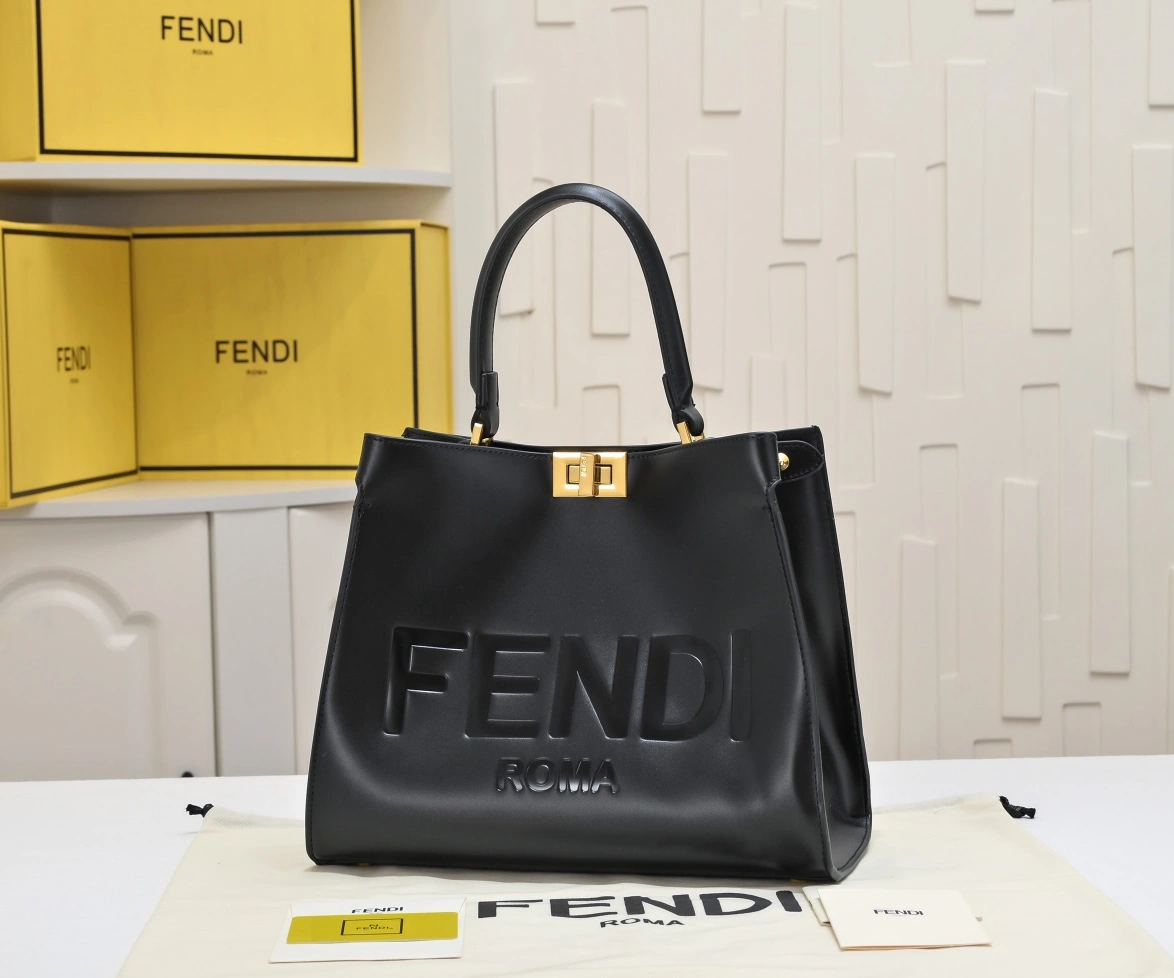 EyeCatching 5763 Fendi AAA Quality Handbags For Women