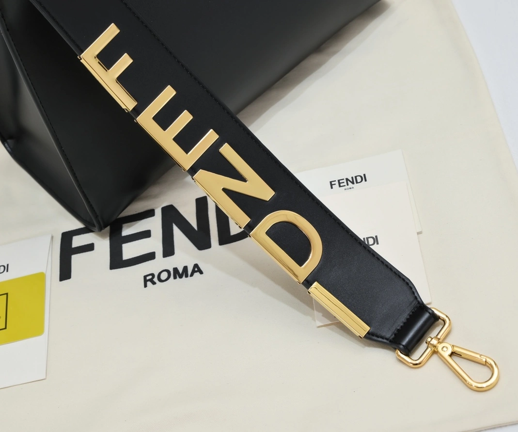 EyeCatching 5763 Fendi AAA Quality Handbags For Women