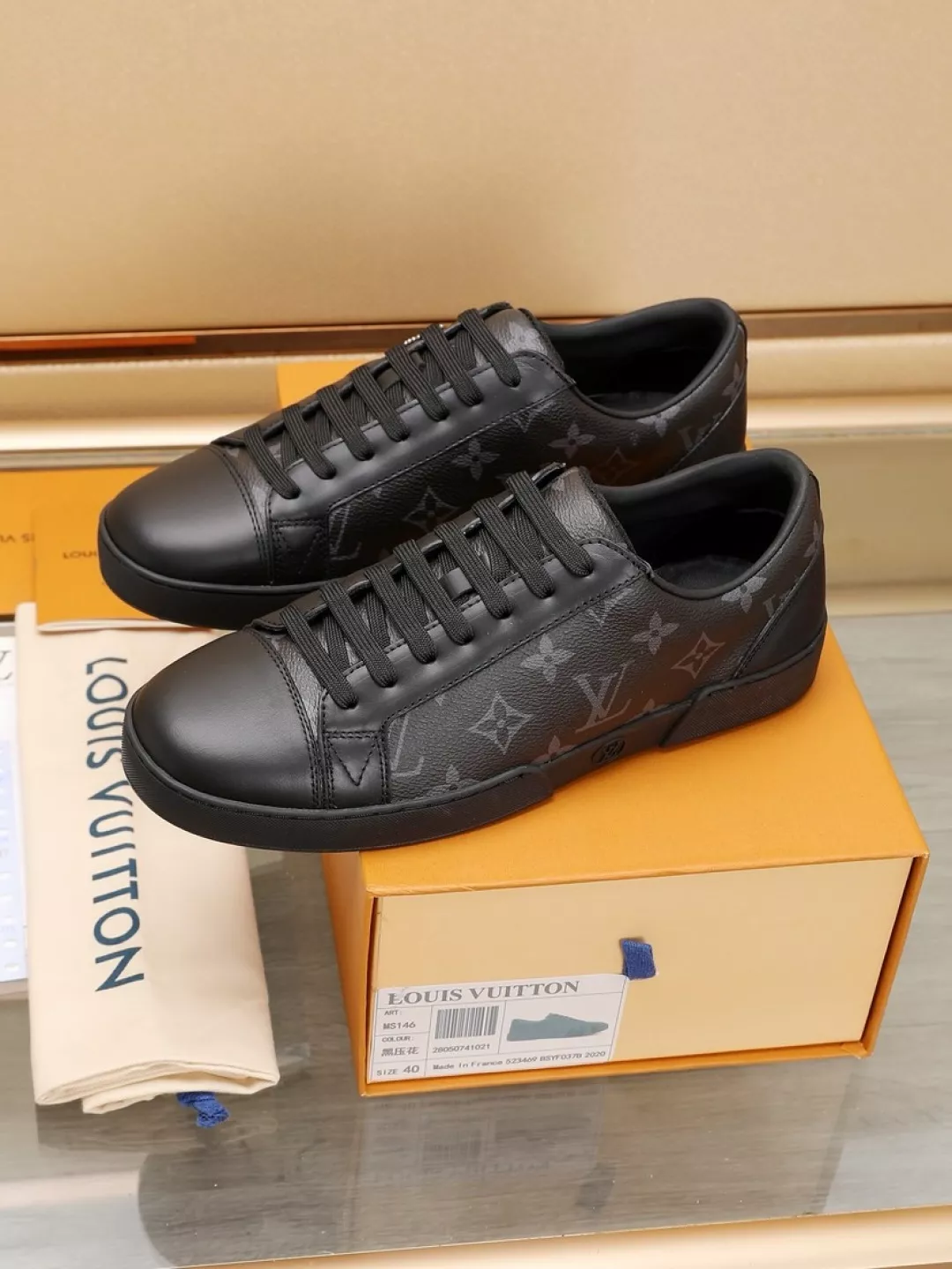 EyeCatching 5763 Louis Vuitton Casual Shoes For Men