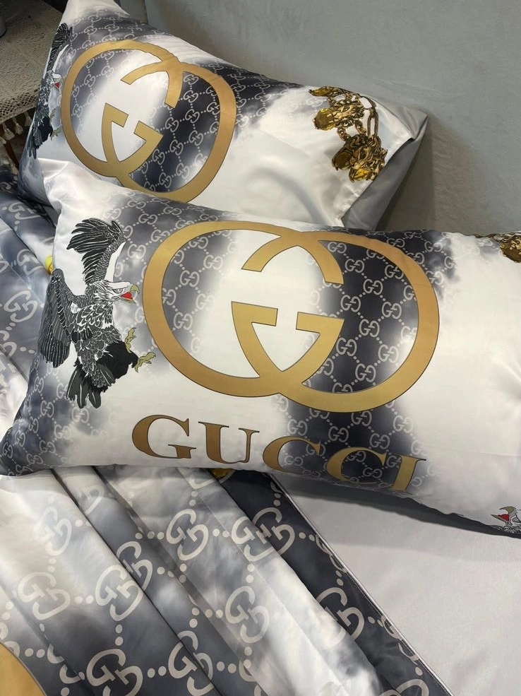EyeCatching 5809 Gucci Bedding