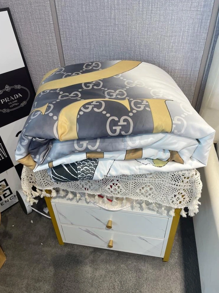 EyeCatching 5809 Gucci Bedding