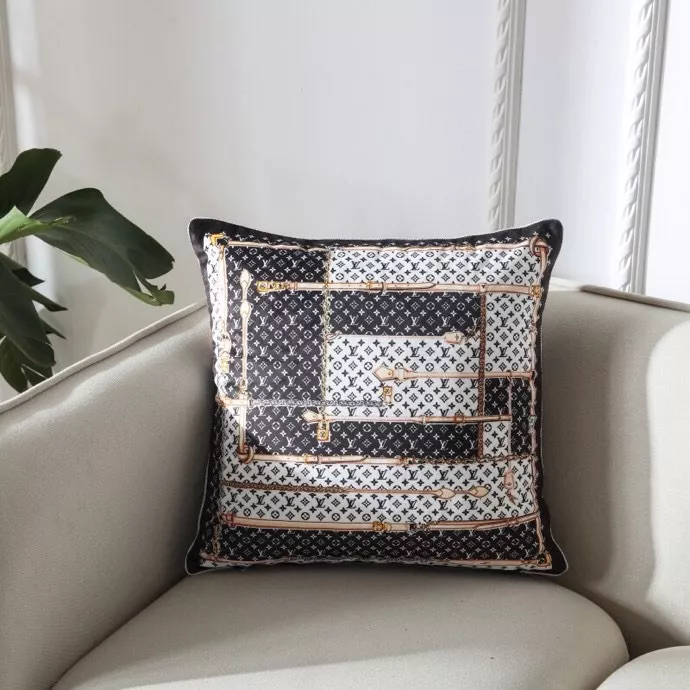 EyeCatching 5852 Louis Vuitton LV Cushion