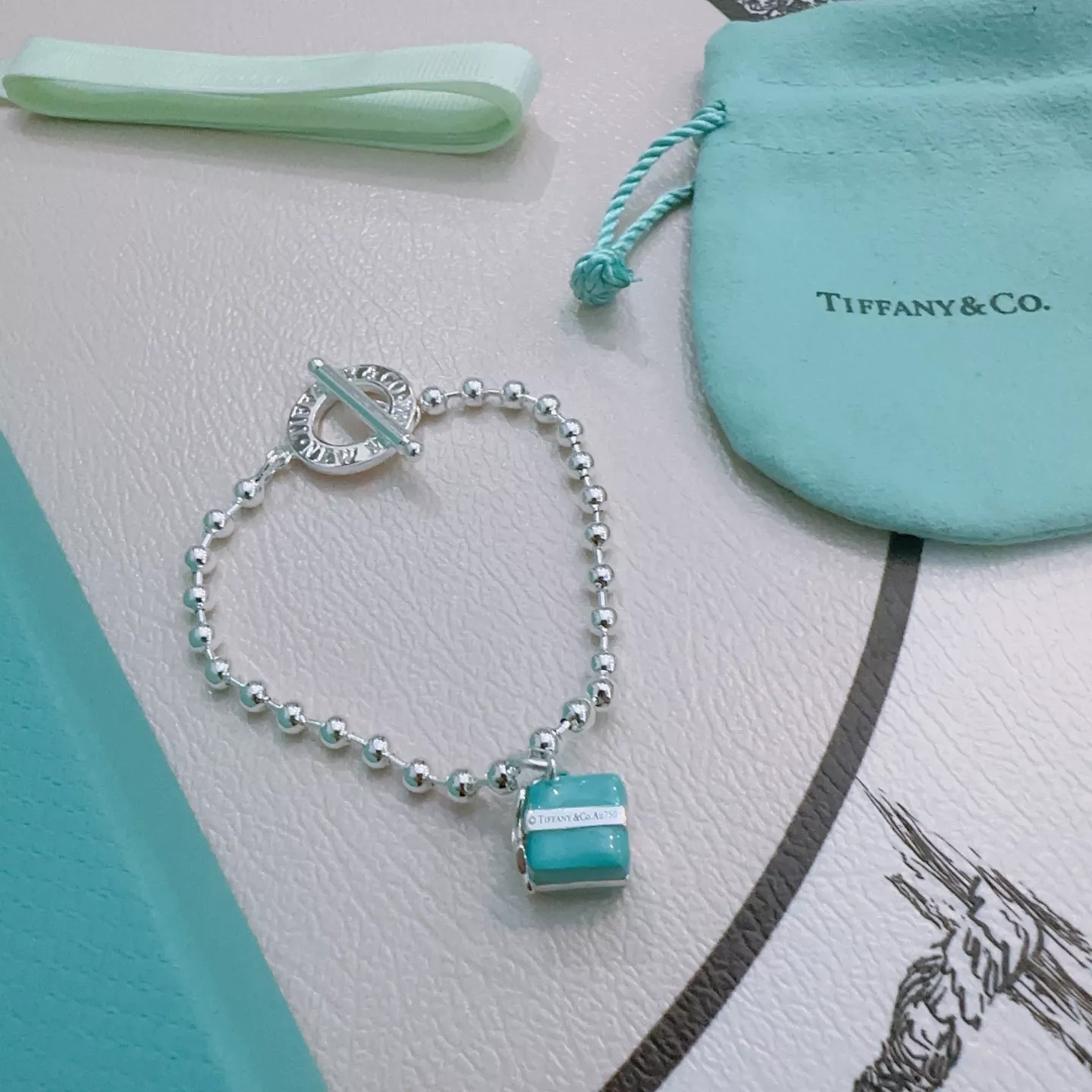 EyeCatching 5869 Tiffany Bracelets