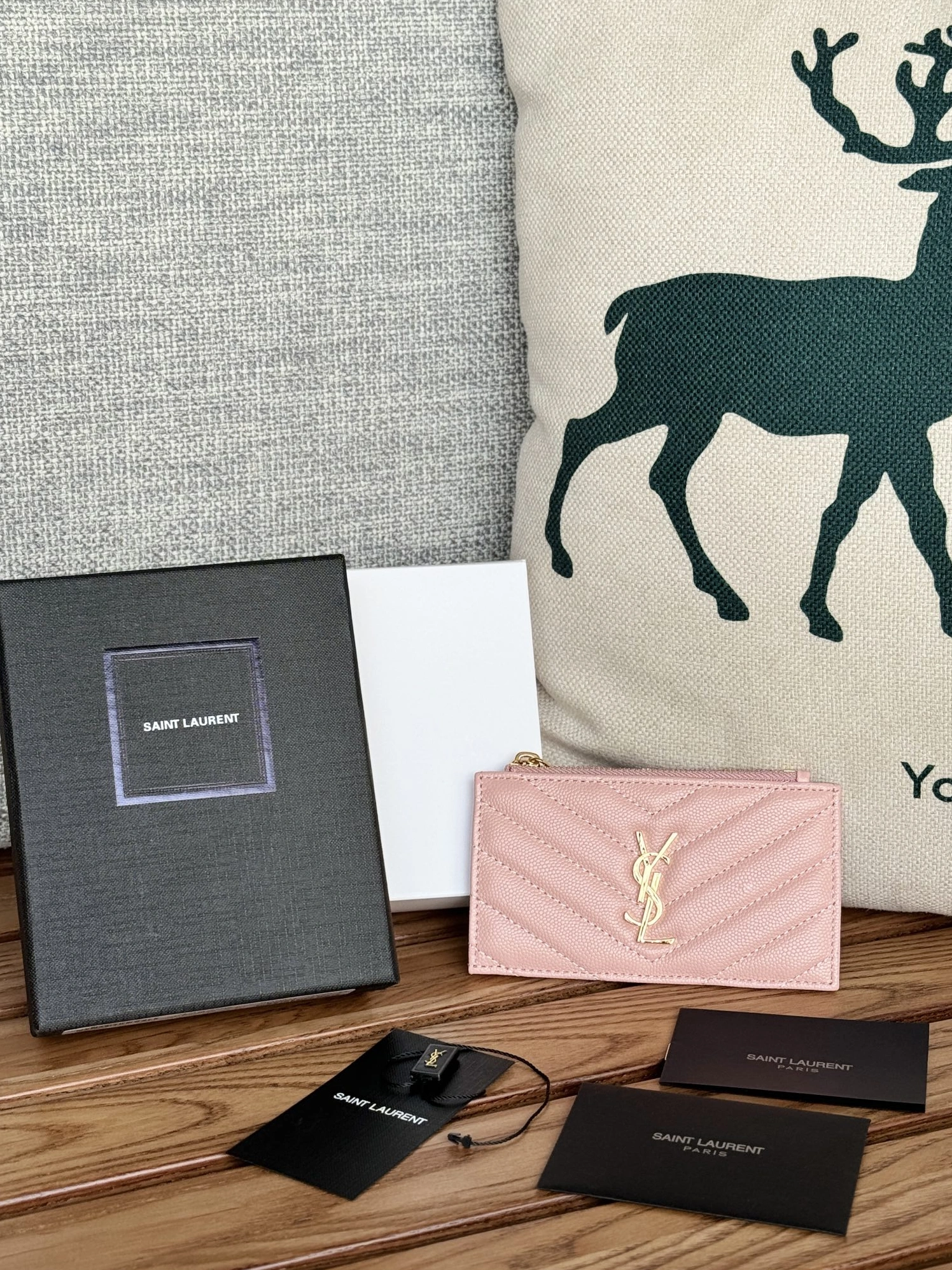 EyeCatching 5874 Yves Saint Laurent YSL Card Case