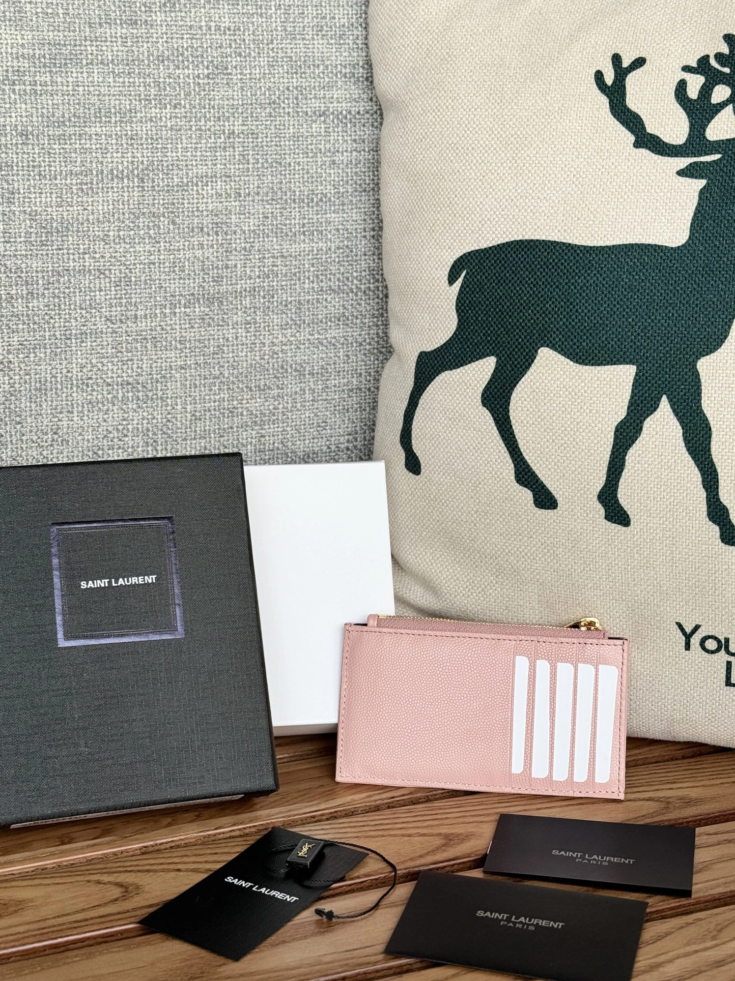 EyeCatching 5874 Yves Saint Laurent YSL Card Case
