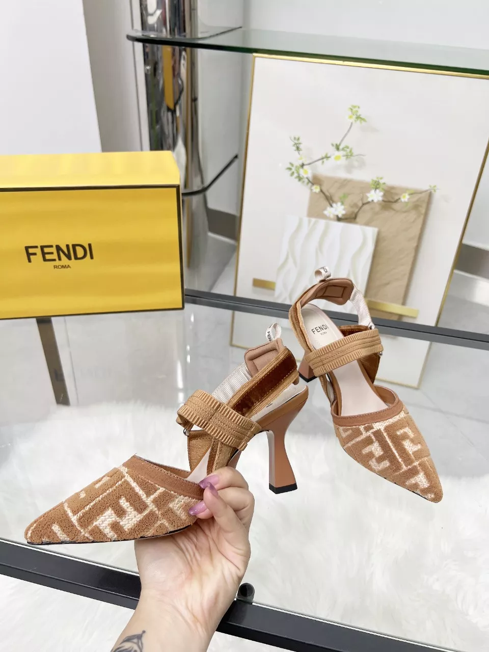EyeCatching 603 Fendi Sandal For Women