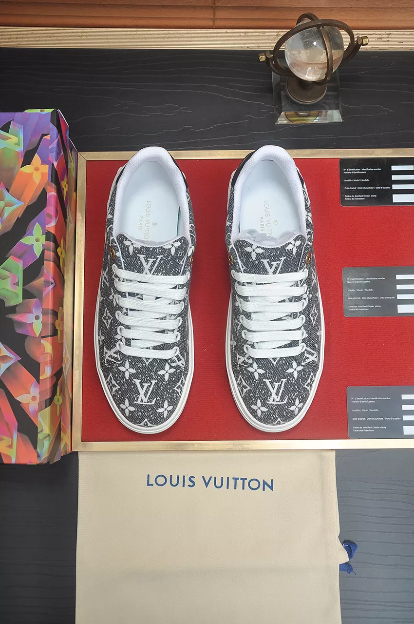 EyeCatching 6068 Louis Vuitton Casual Shoes For Men
