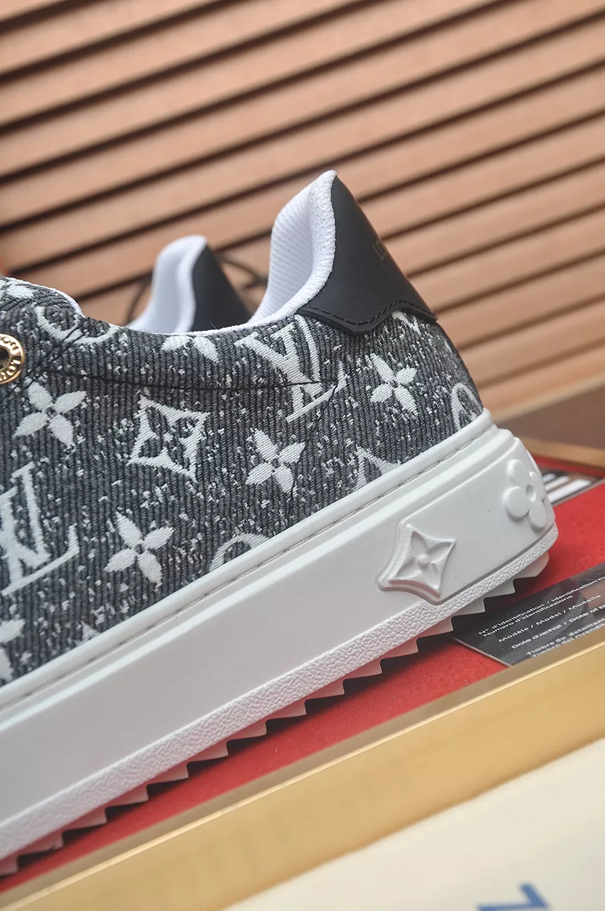 EyeCatching 6068 Louis Vuitton Casual Shoes For Men