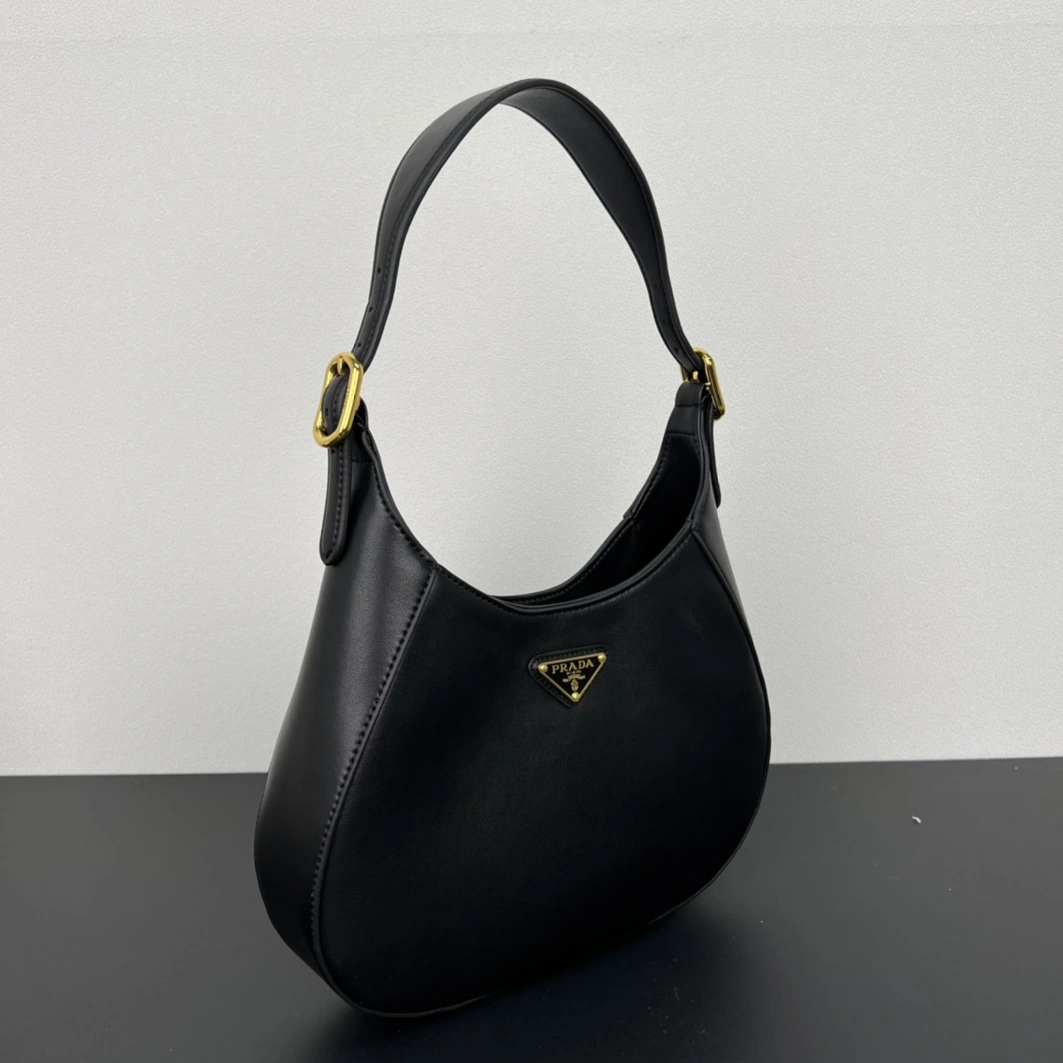 EyeCatching 6068 Prada AAA Quality Shoulder Bags For Women