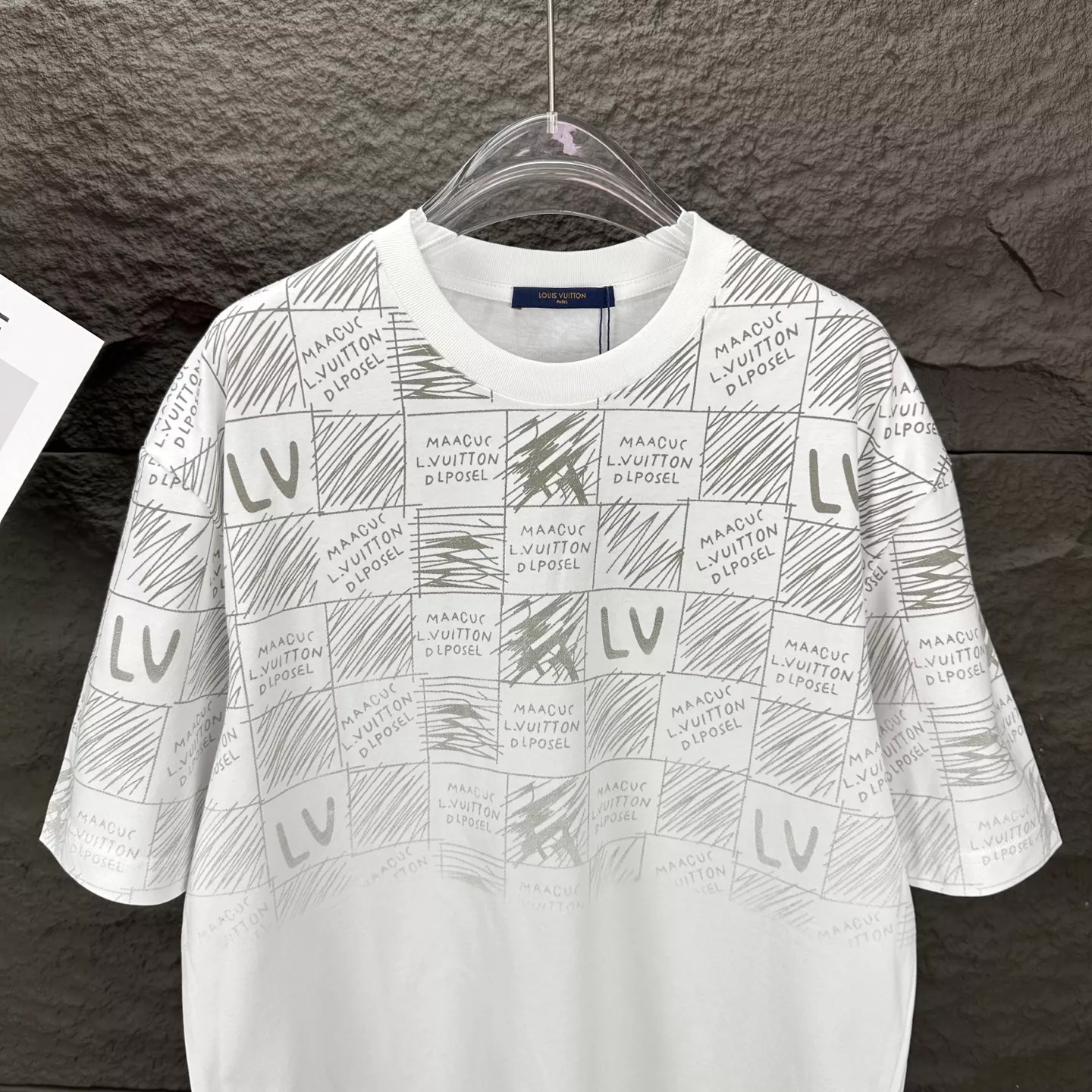 EyeCatching 6142 Louis Vuitton LV T-Shirts Short Sleeved For Unisex
