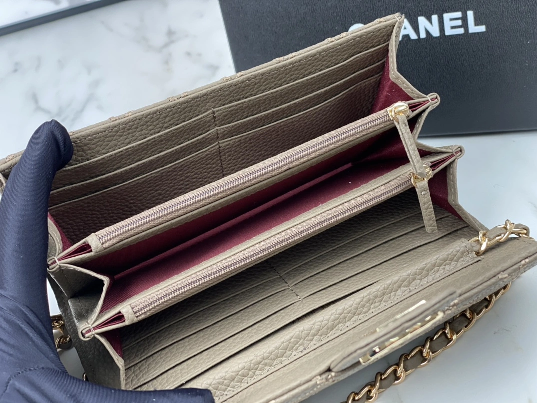 EyeCatching 6238 Chanel AAA Quality Wallets For Women
