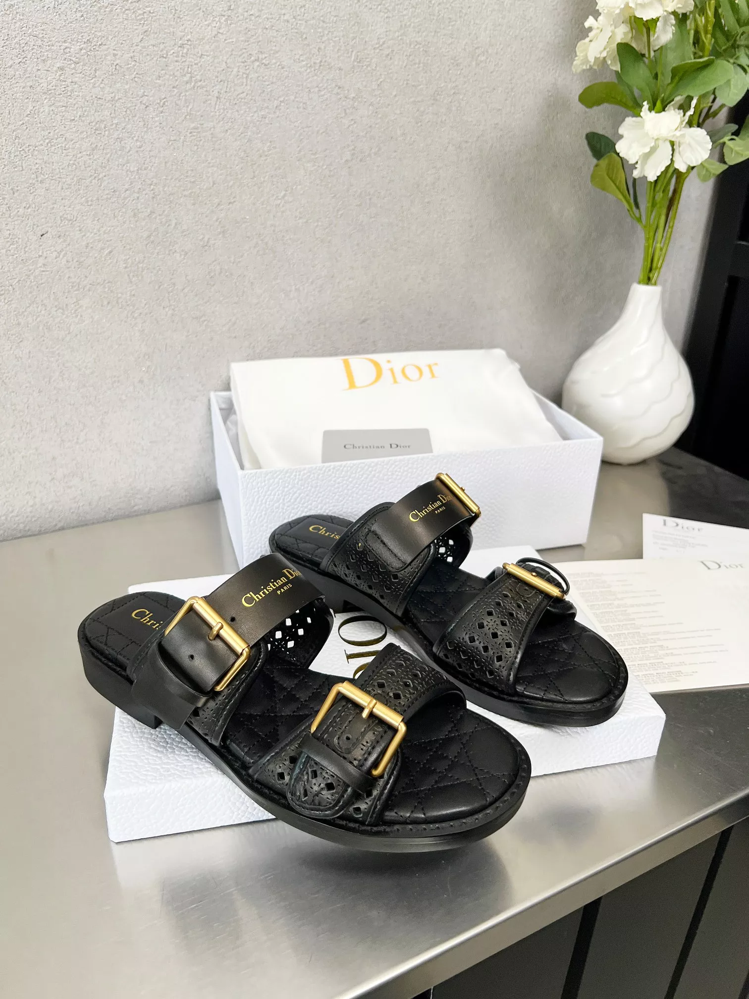 EyeCatching 6275 Christian Dior Slippers For Women