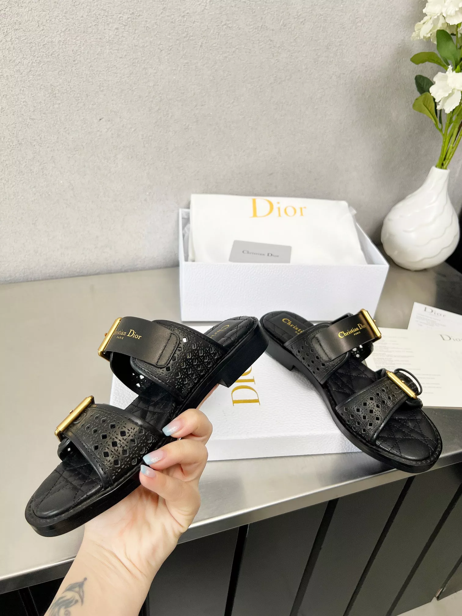 EyeCatching 6275 Christian Dior Slippers For Women