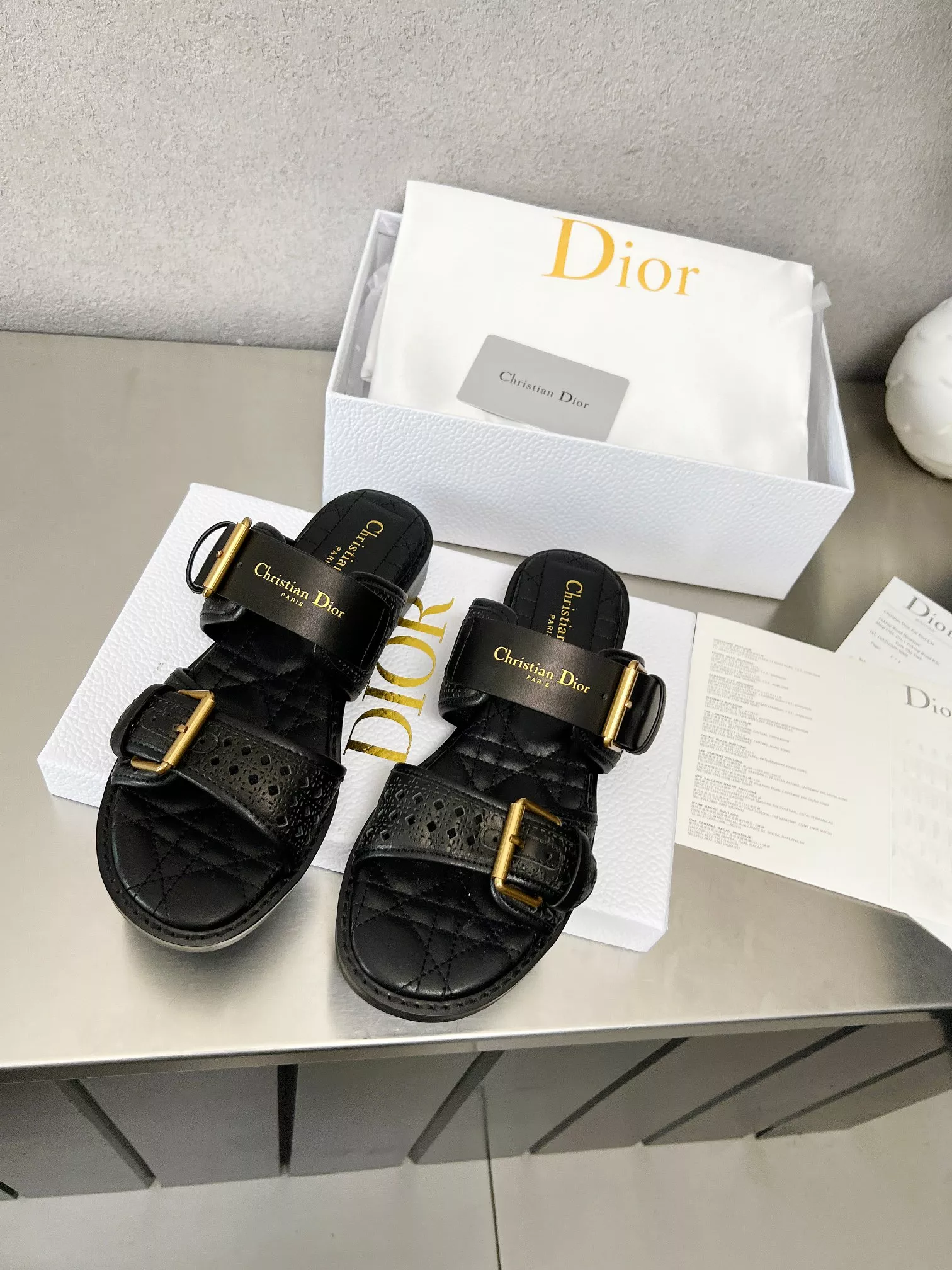 EyeCatching 6275 Christian Dior Slippers For Women