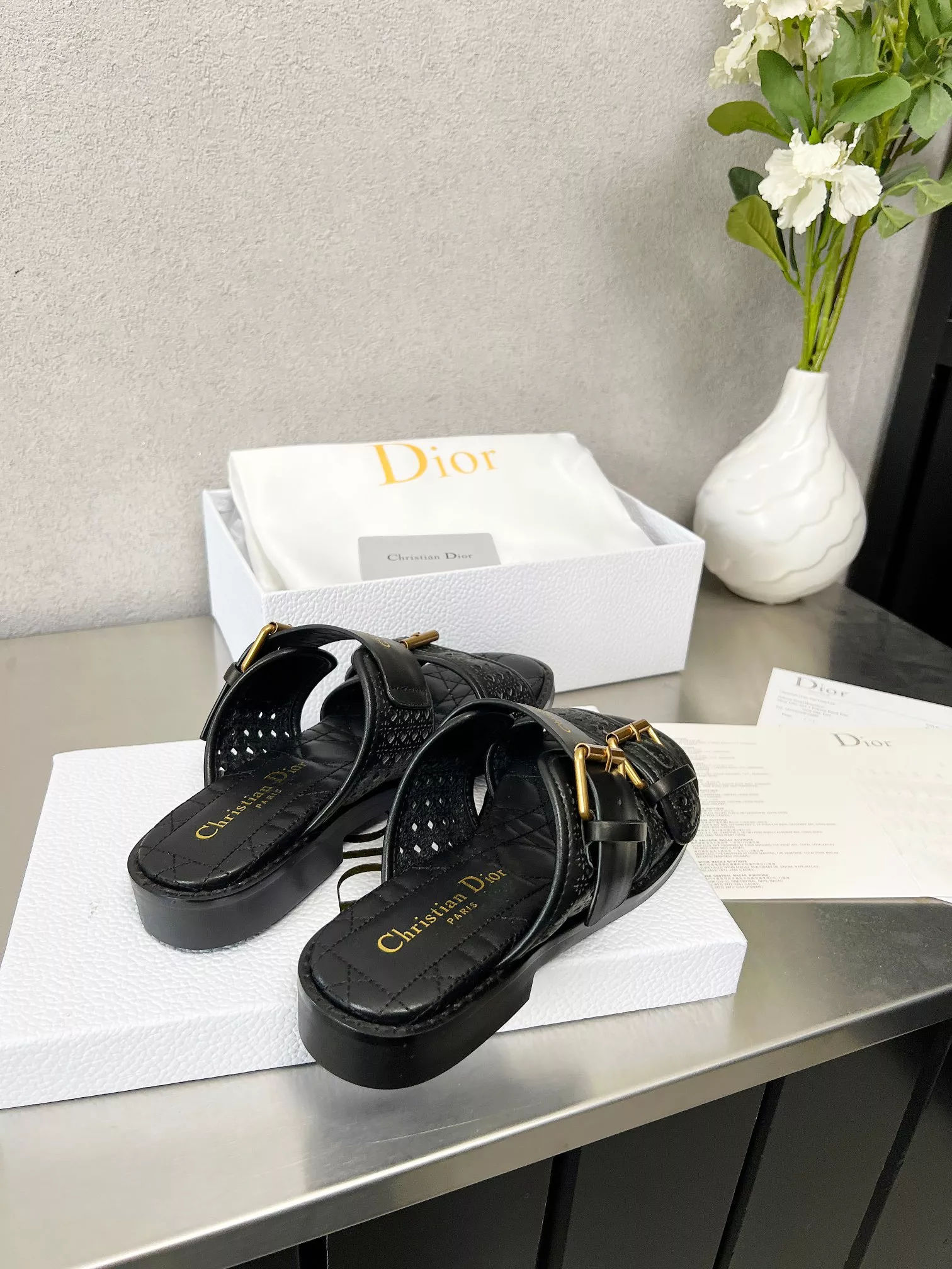 EyeCatching 6275 Christian Dior Slippers For Women