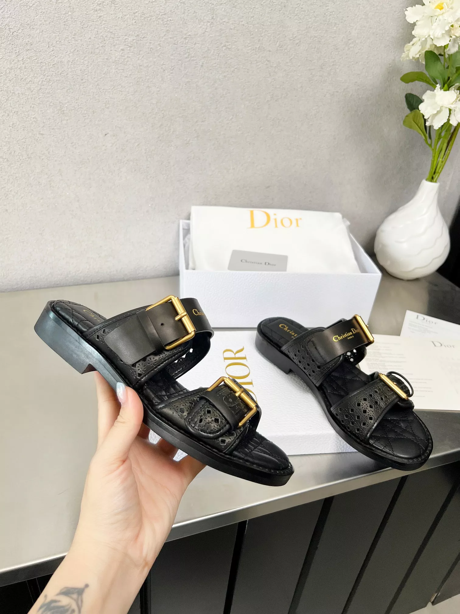 EyeCatching 6275 Christian Dior Slippers For Women