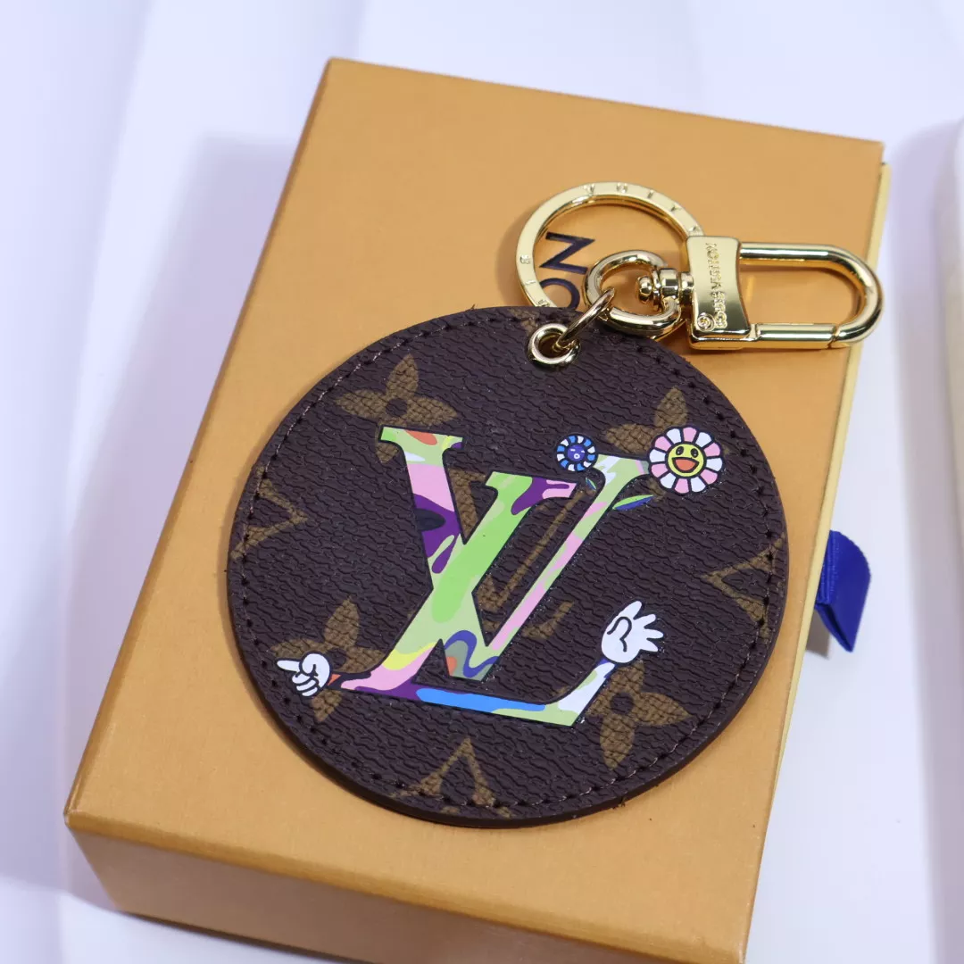 EyeCatching 632 Louis Vuitton LV Key Holder And Bag Buckle
