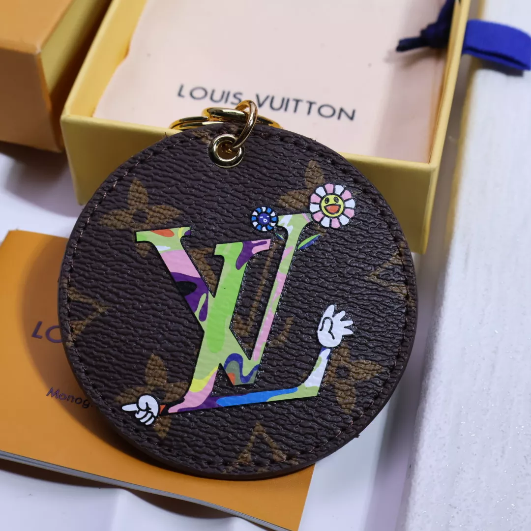 EyeCatching 632 Louis Vuitton LV Key Holder And Bag Buckle