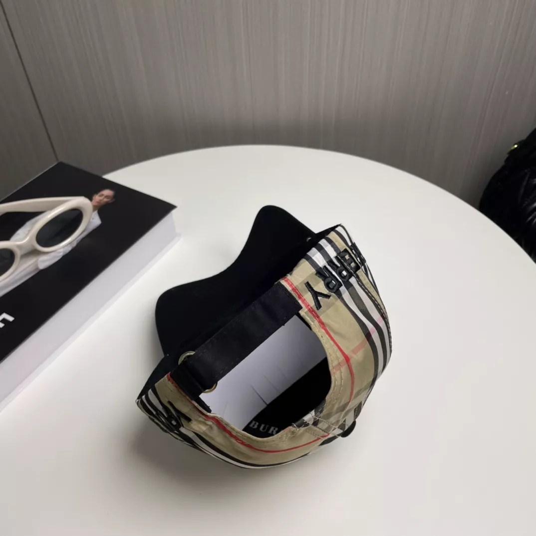 EyeCatching 6351 Burberry Caps