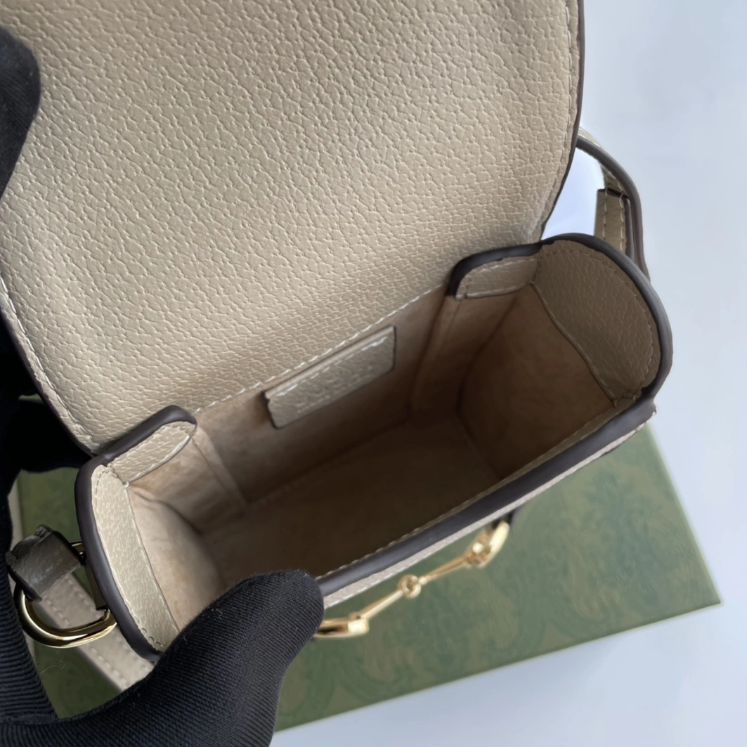 EyeCatching 6430 Gucci AAA Quality Messenger Bags