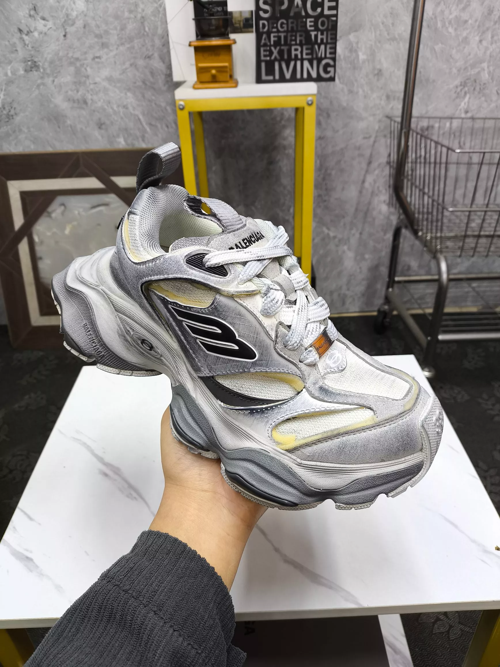 EyeCatching 6458 Balenciaga Casual Shoes For Men